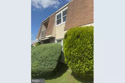 10 Florence Tollgate Place, Florence, NJ 08518 - Photo 1