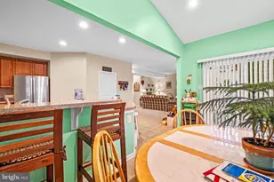 19 Vaughn Wy, Burlington, NJ 08016 - Photo 17