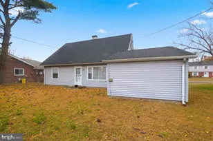 14 Buttercup Ln, Willingboro, NJ 08046 - Photo 3