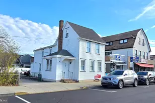 141 Bridgeboro St, Riverside, NJ 08075 - Photo 1