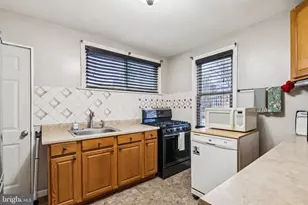 202 S Cedar Ave, Maple Shade, NJ 08052 - Photo 9