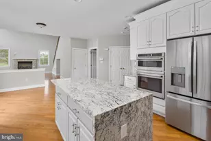 2 Thorn Ln, Chesterfield, NJ 08515 - Photo 11