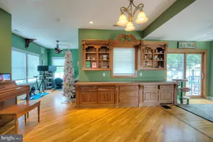 10 Linden Rd, Bordentown, NJ 08505 - Photo 21