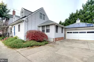 10 Linden Rd, Bordentown, NJ 08505 - Photo 3