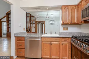 208 Sedgefield Dr, Mount Laurel, NJ 08054 - Photo 11