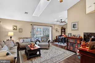 149 Chalkboard Ct, Moorestown, NJ 08057 - Photo 3