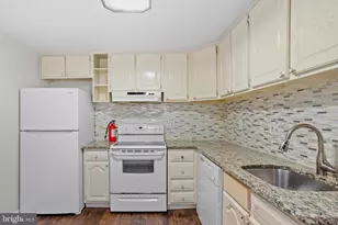 312 York St, Burlington, NJ 08016 - Photo 7