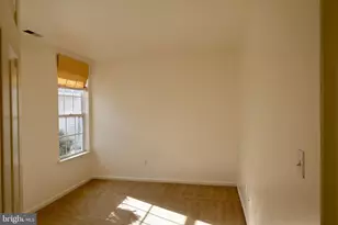 28 Palmer Square, Beverly, NJ 08010 - Photo 15