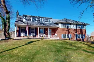 213 Wayne Dr, Cinnaminson, NJ 08077 - Photo 1