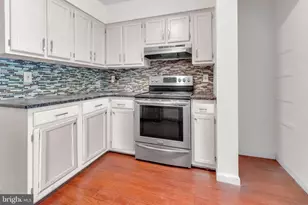 23 E Oleander Dr, Mount Laurel, NJ 08054 - Photo 9