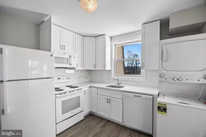 27 Florence Tollgate Place, Burlington, NJ 08016 - Photo 11