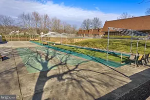 102 Carriage Hill Ct, Mansfield Township, NJ 08022 - Photo 35