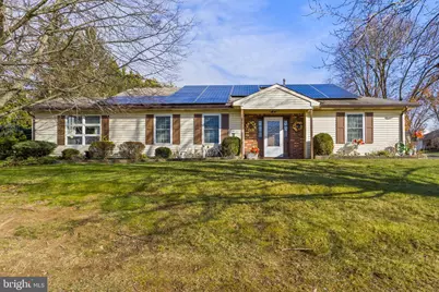 102 Carriage Hill Court, Mansfield Township, NJ 08022 - Photo 1