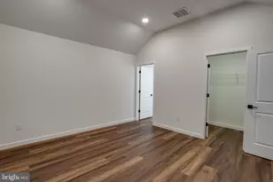 48 Pine St, Beverly, NJ 08010 - Photo 13