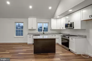 48 Pine St, Beverly, NJ 08010 - Photo 7