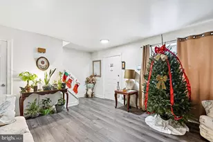 18 E 4th St, Burlington, NJ 08016 - Photo 11