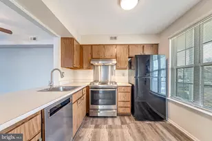 1707A Heatherstone Ct, Mount Laurel, NJ 08054 - Photo 3