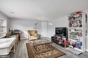 51 Suburban Blvd, Delran, NJ 08075 - Photo 15