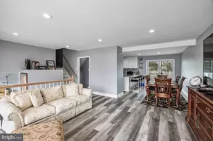 51 Suburban Blvd, Delran, NJ 08075 - Photo 9