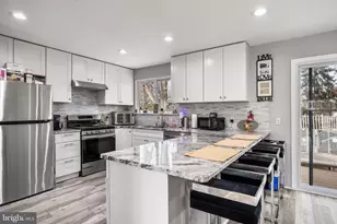 51 Suburban Blvd, Delran, NJ 08075 - Photo 11