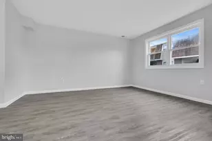 19-1 Florence Tollgate Pl, Florence, NJ 08518 - Photo 9