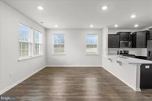 38 Peregrine, Burlington, NJ 08016 - Photo 5