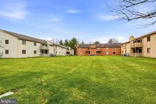 1404 Woodhollow Dr, Marlton, NJ 08053 - Photo 3