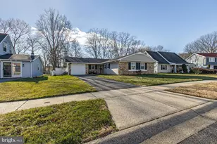 77 Harrington Cir, Willingboro, NJ 08046 - Photo 3