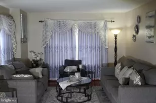 219 Meadow Dr, Mount Laurel, NJ 08054 - Photo 3