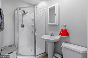 65 Pine St, Mount Holly, NJ 08060 - Photo 19