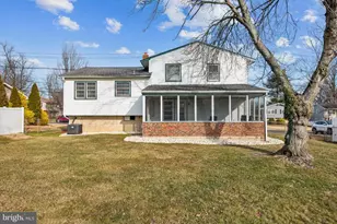 2211 Chestnut Hill Dr, Cinnaminson, NJ 08077 - Photo 25