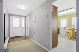 44 New Castle Dr, Southampton, NJ 08088 - Photo 5