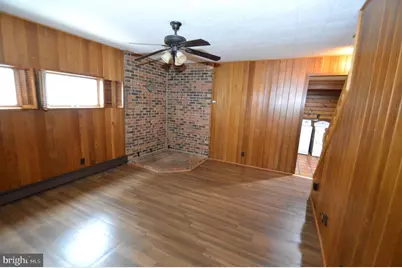 105 Thompson Street, Burlington, NJ 08016 - Photo 5