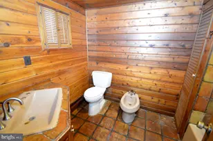 105 Thompson St, Burlington, NJ 08016 - Photo 11
