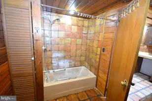 105 Thompson St, Burlington, NJ 08016 - Photo 11