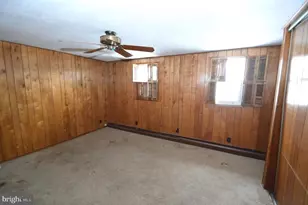 105 Thompson St, Burlington, NJ 08016 - Photo 17