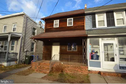 105 Thompson Street, Burlington, NJ 08016 - Photo 1