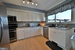 323 Mill Rd, Burlington, NJ 08016 - Photo 5