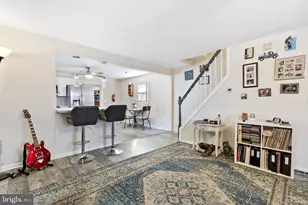 111 Thompson St, Burlington, NJ 08016 - Photo 11