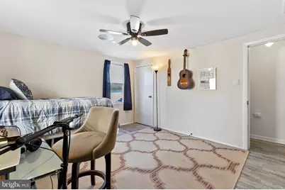 111 Thompson Street, Burlington, NJ 08016 - Photo 17