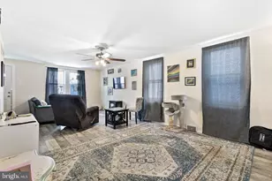 111 Thompson St, Burlington, NJ 08016 - Photo 5
