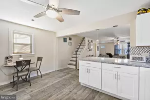 111 Thompson St, Burlington, NJ 08016 - Photo 11
