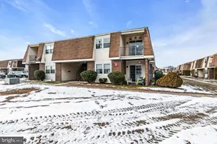 27 Florence Tollgate Pl, Florence, NJ 08518 - Photo 3