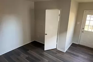 31 Bispham St, Mount Holly, NJ 08060 - Photo 5