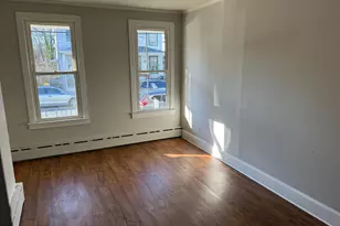 31 Bispham St, Mount Holly, NJ 08060 - Photo 3