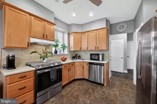 18 Begonia Ct, Marlton, NJ 08053 - Photo 9