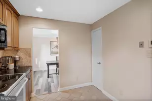 225 Sharrow Vale Rd, Delran, NJ 08075 - Photo 11