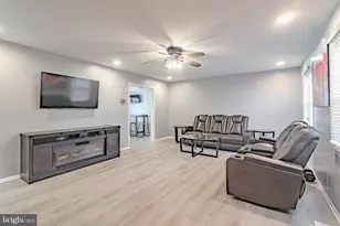 84 Middlebury Ln, Willingboro, NJ 08046 - Photo 3