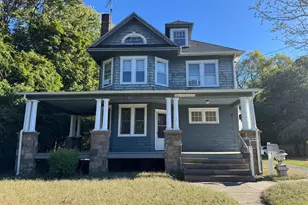 718 Woodlane Rd, Beverly, NJ 08010 - Photo 1
