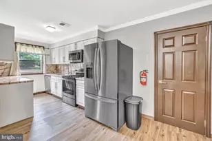 1475 Mount Holly Rd, Beverly, NJ 08010 - Photo 11